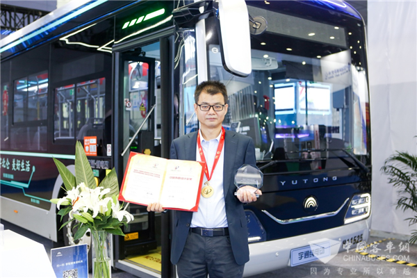 中国专利界最高荣誉! 宇通“宇威”造型公交荣获外观设计金奖
