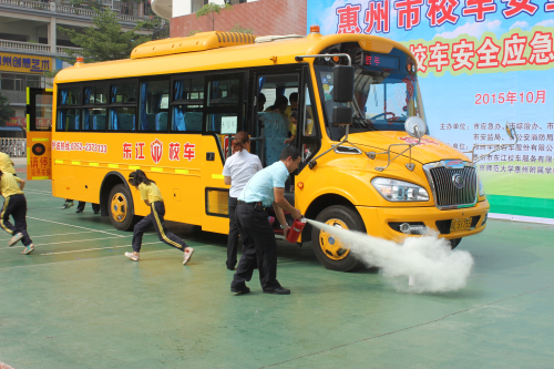 中央电视台科教频道《走近科学》：宇通校车呵护儿童安全成长