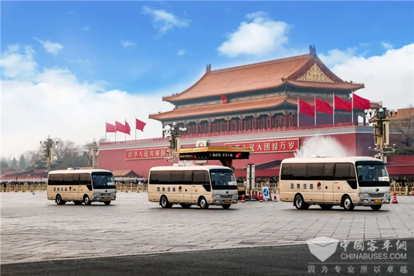 第五次圆满护航北京“两会” 宇通T7高品质服务再获赞