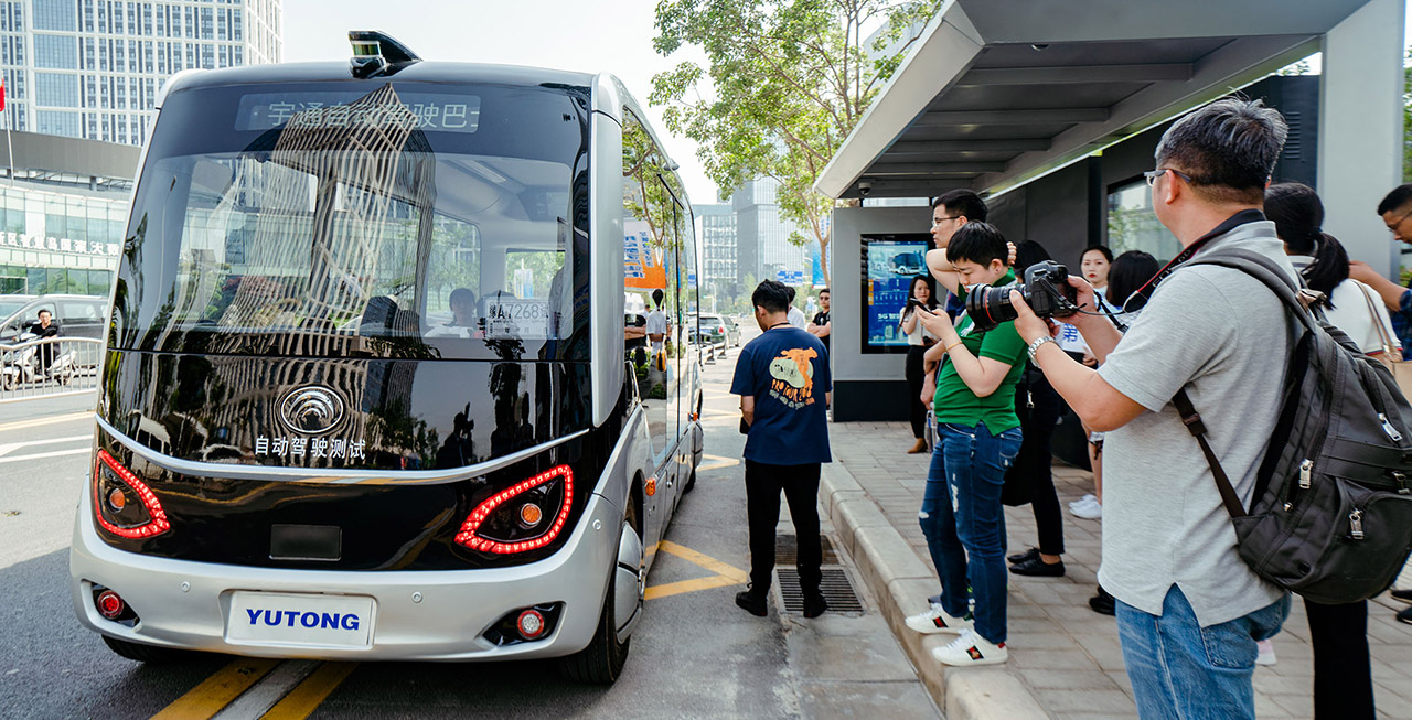 宇通L4级智能网联巴士开放公交线路试运行