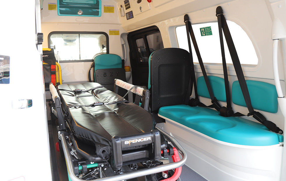 奔驰威霆领航版监护型救护车